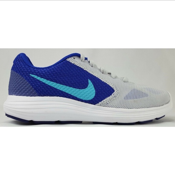 nike revolution 3 grey